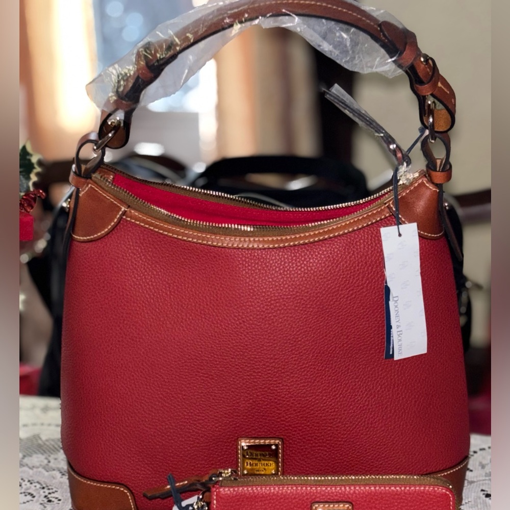 Dooney Bourke 🆕 Red and Brown Leather hobo Shoulder Bag wallet avail in closet